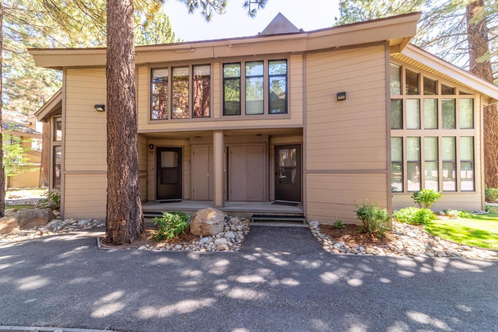 #338 - Naturally Sunlit Condo With Pool, Jacuzzi, Sauna, & Game Room Mammoth Lakes Exterior photo