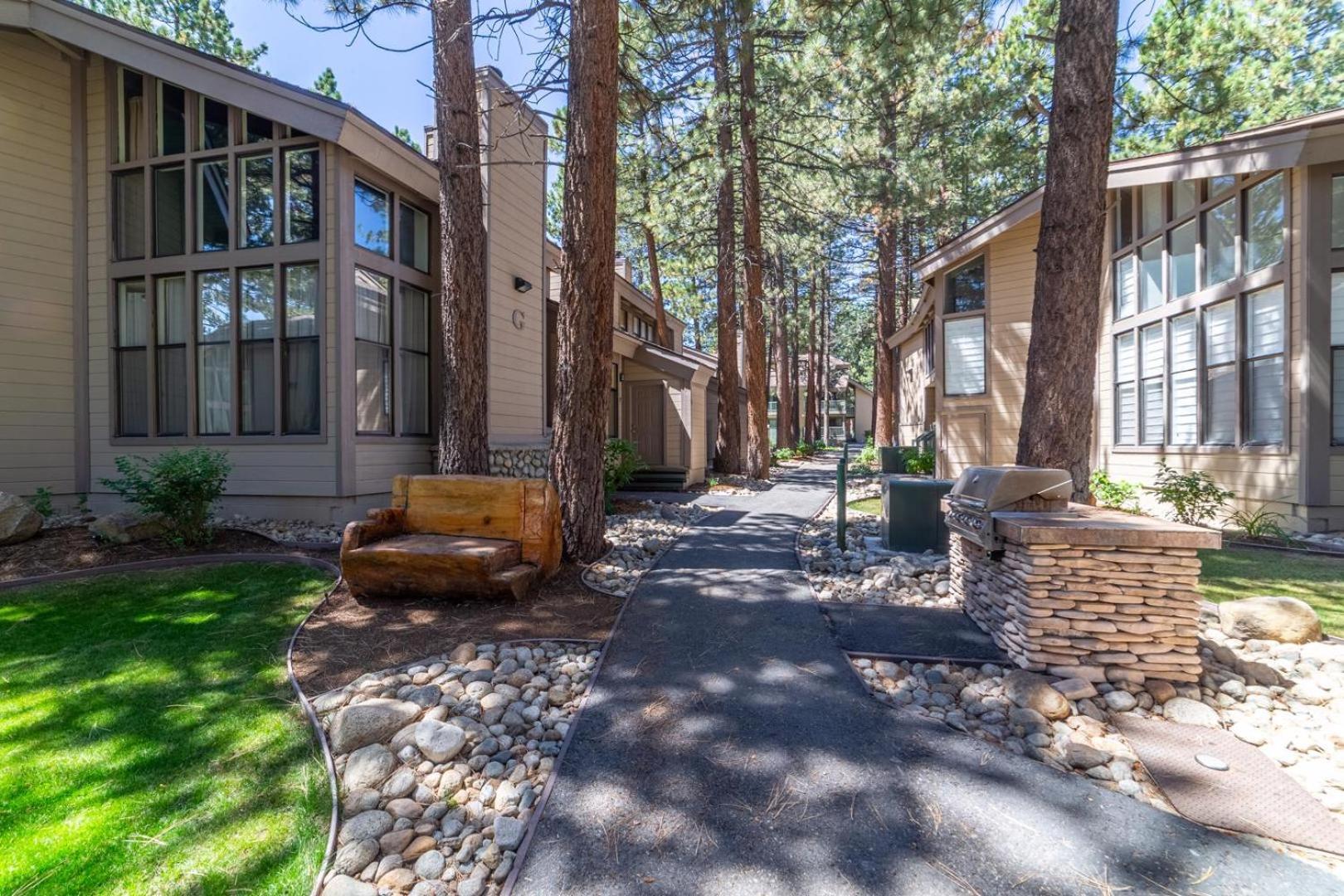 #338 - Naturally Sunlit Condo With Pool, Jacuzzi, Sauna, & Game Room Mammoth Lakes Exterior photo