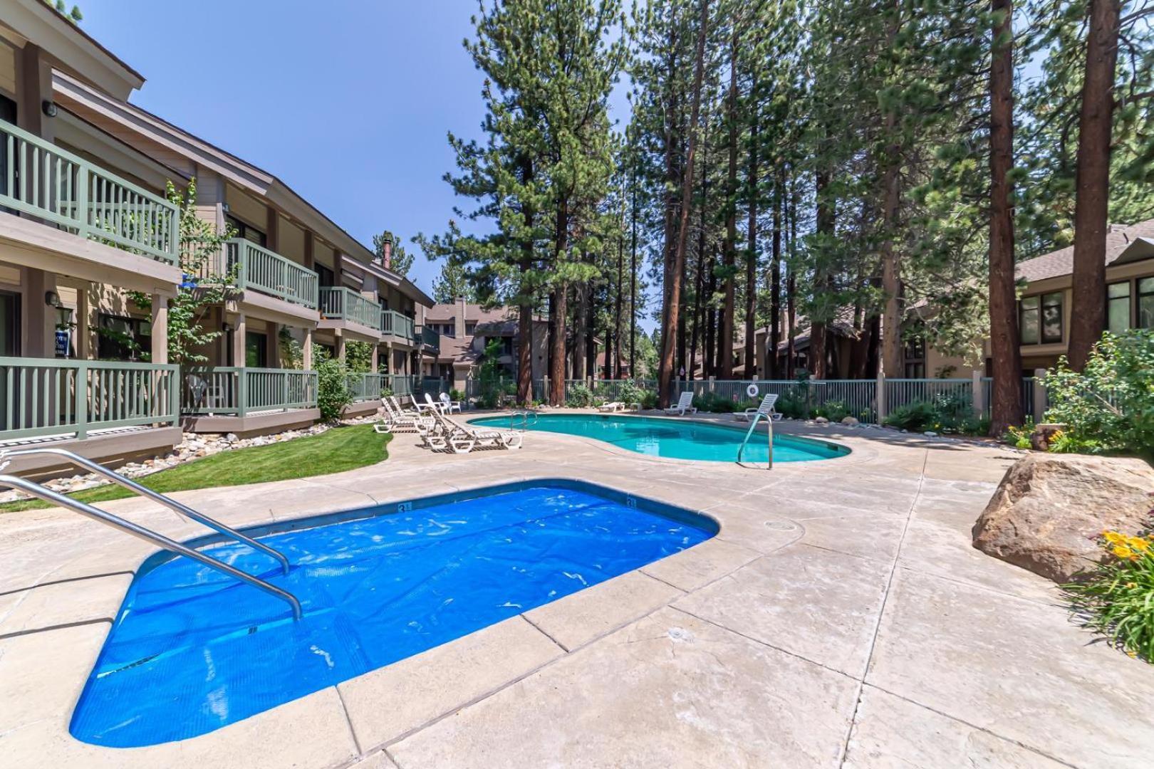 #338 - Naturally Sunlit Condo With Pool, Jacuzzi, Sauna, & Game Room Mammoth Lakes Exterior photo